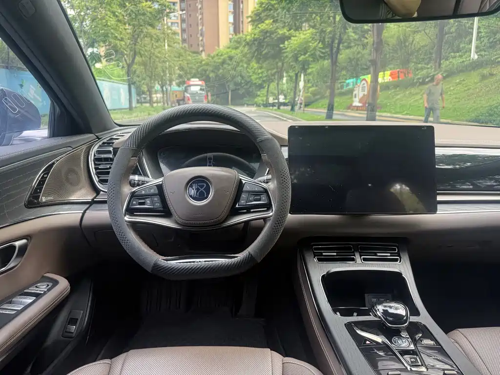 BYD Han — миниатюра 9