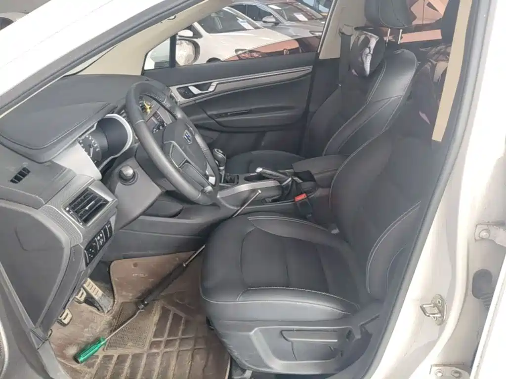 Geely Emgrand GS — миниатюра 15