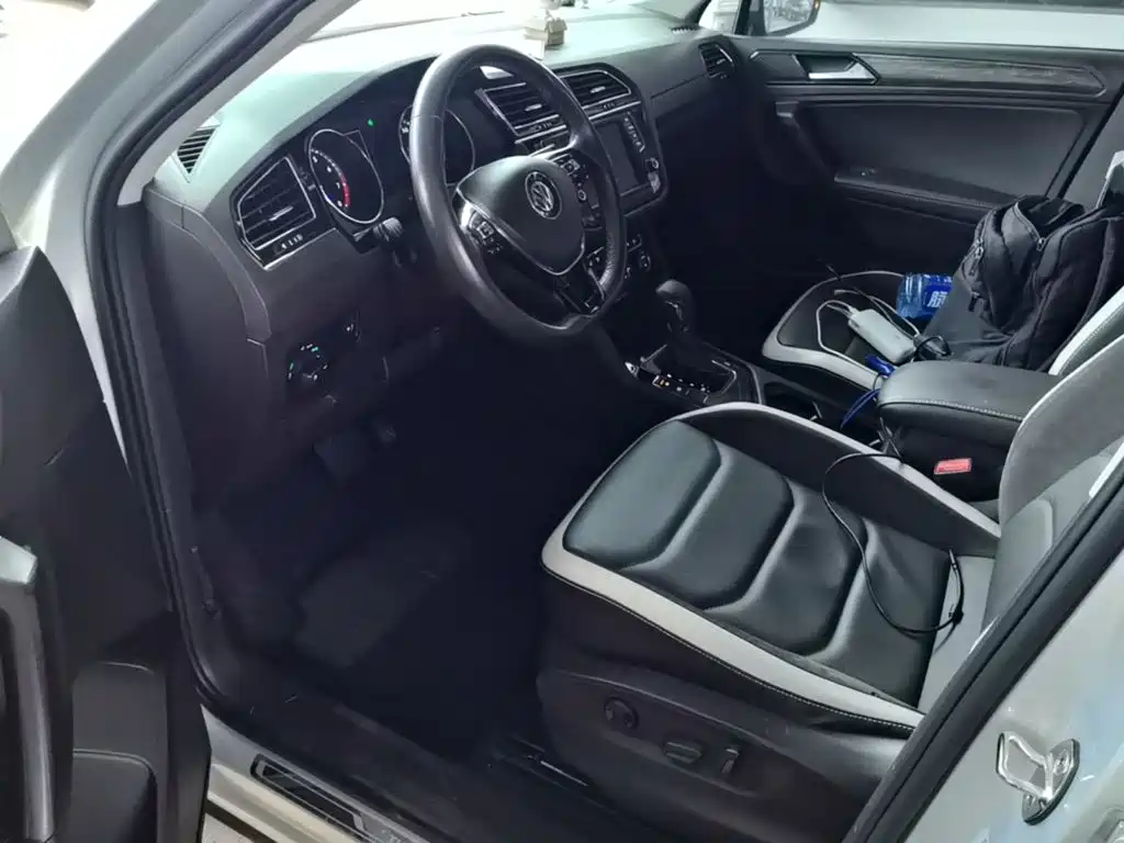 Volkswagen Tiguan L — миниатюра 15