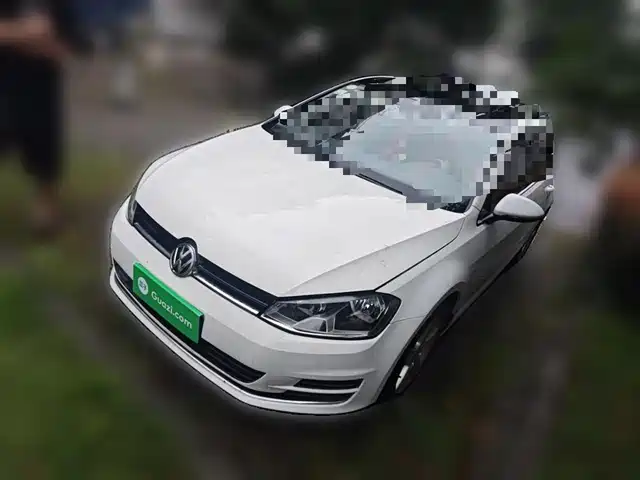 VOLKSWAGEN GOLF 2016