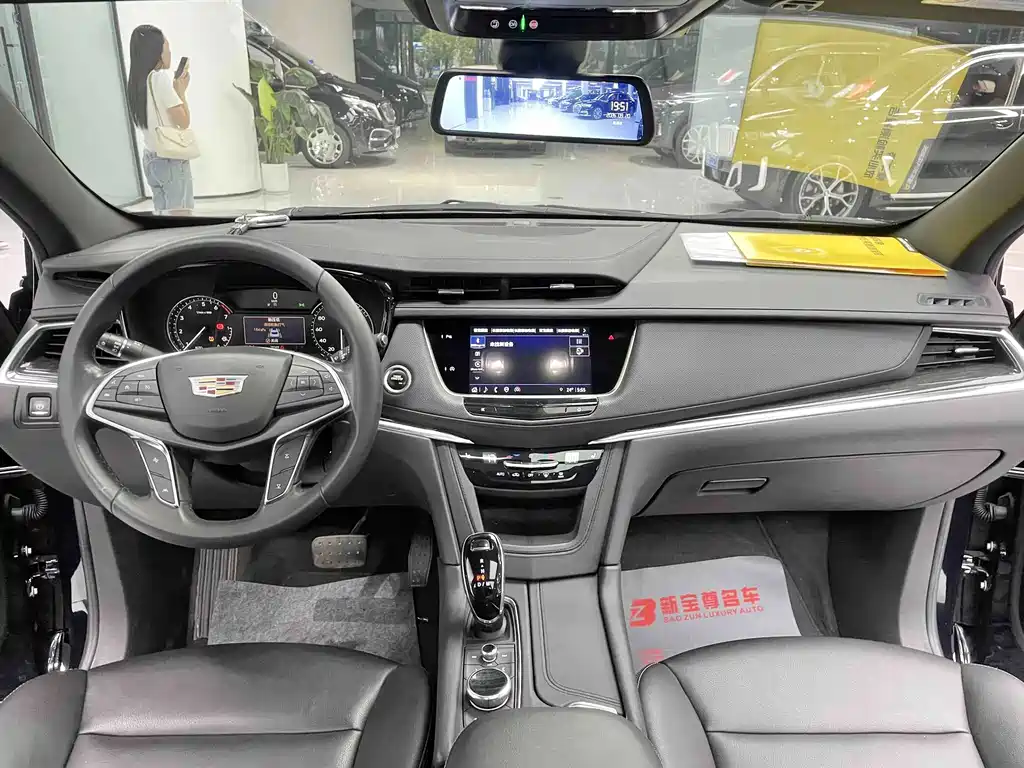 Cadillac XT5 — миниатюра 5