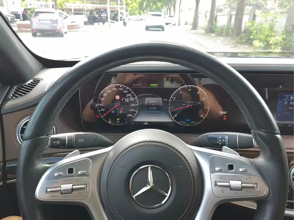 Mercedes-Benz S-Class — миниатюра 19