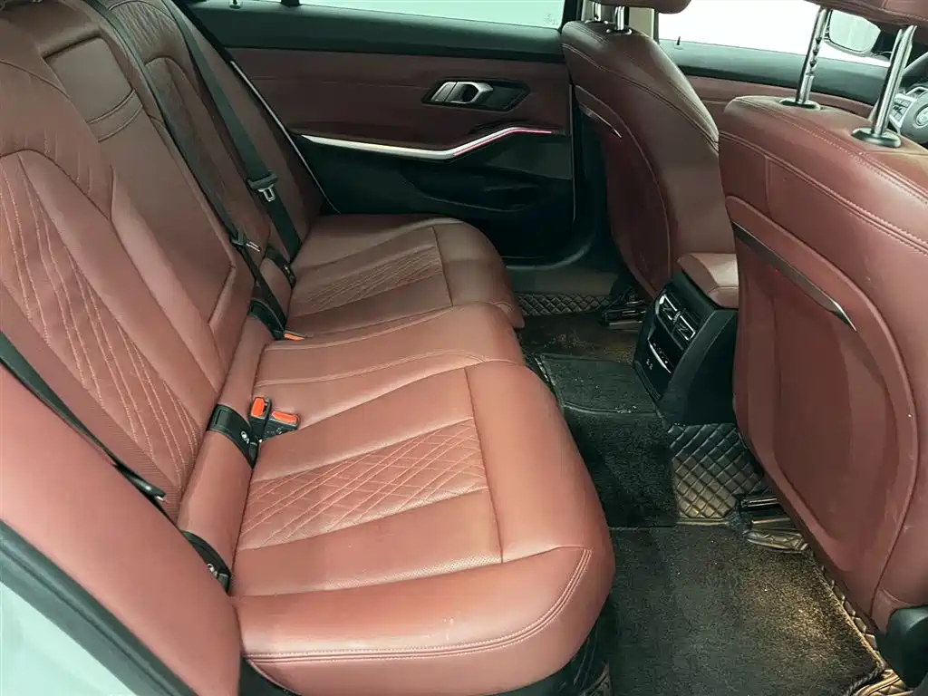 BMW 3 Series — миниатюра 13