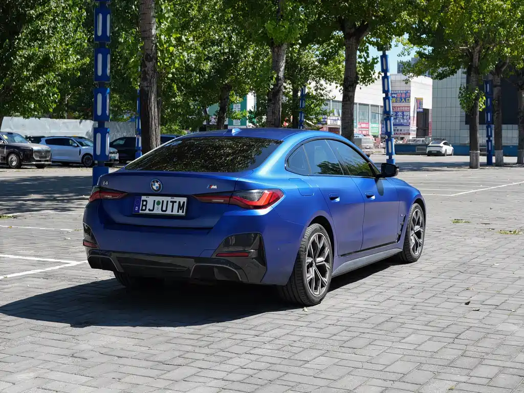 BMW i4 — миниатюра 5