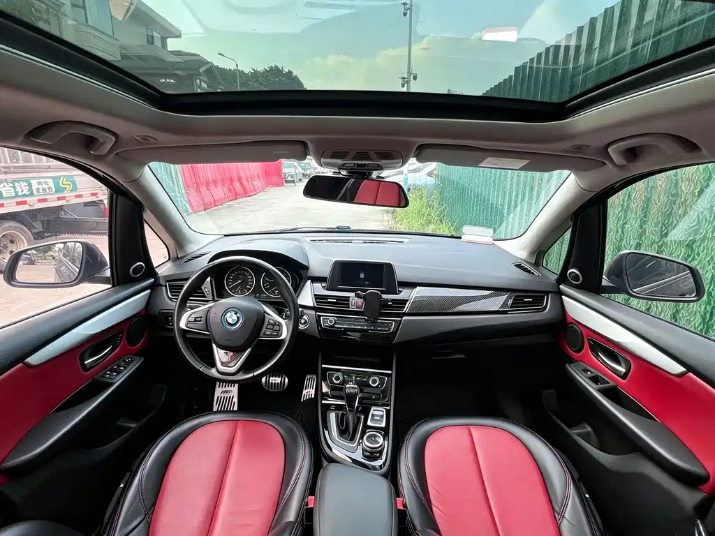 BMW 2 Series Active Tourer — миниатюра 9