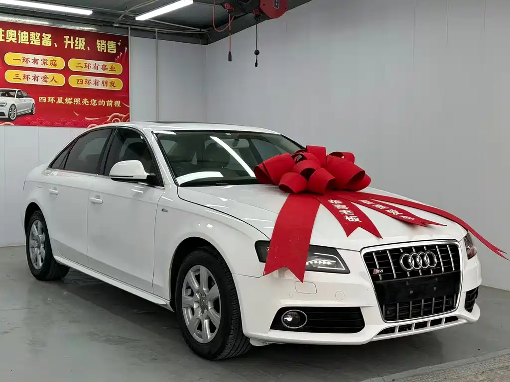 Audi A4L 2012