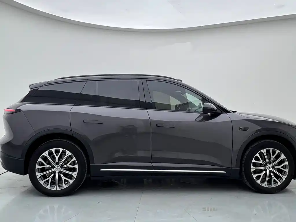 NIO ES6 — миниатюра 6
