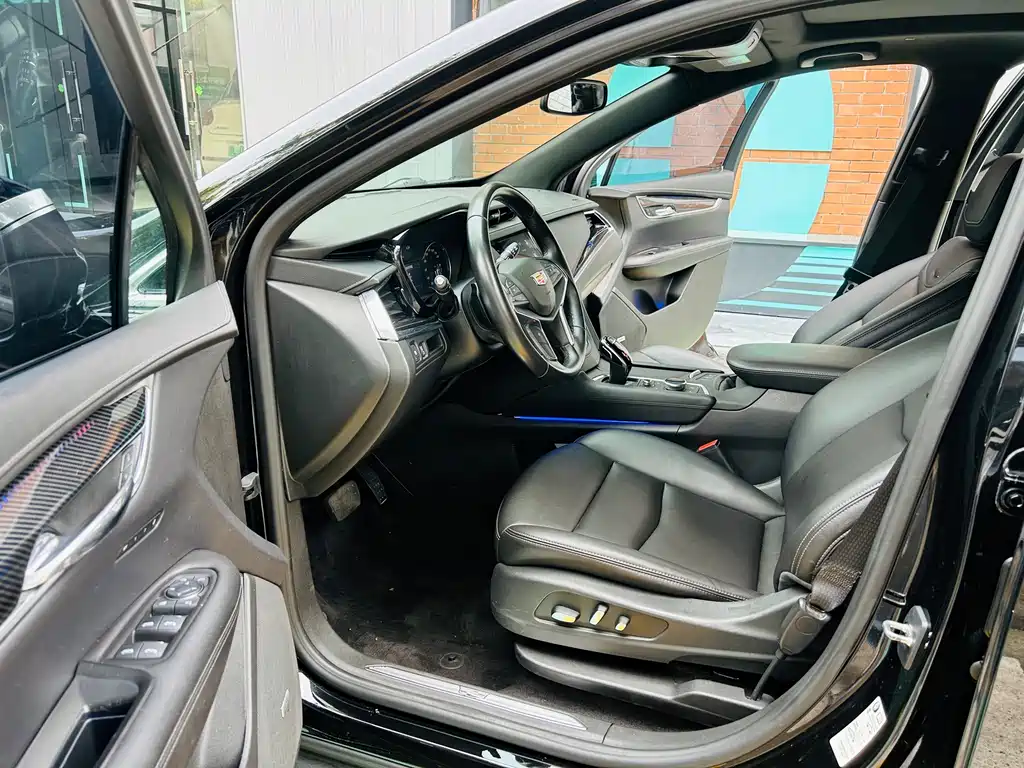 Cadillac XT5 — миниатюра 8