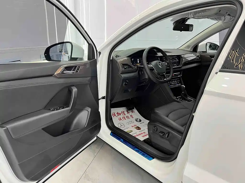 Volkswagen Tharu — миниатюра 7