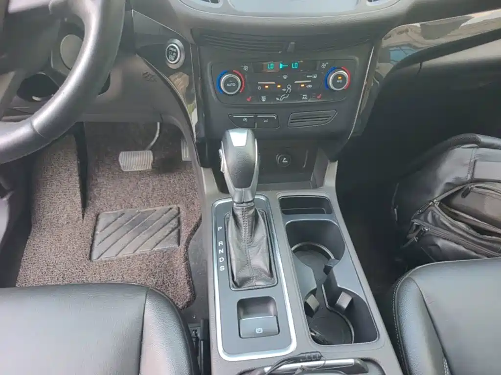 Ford Kuga — миниатюра 14