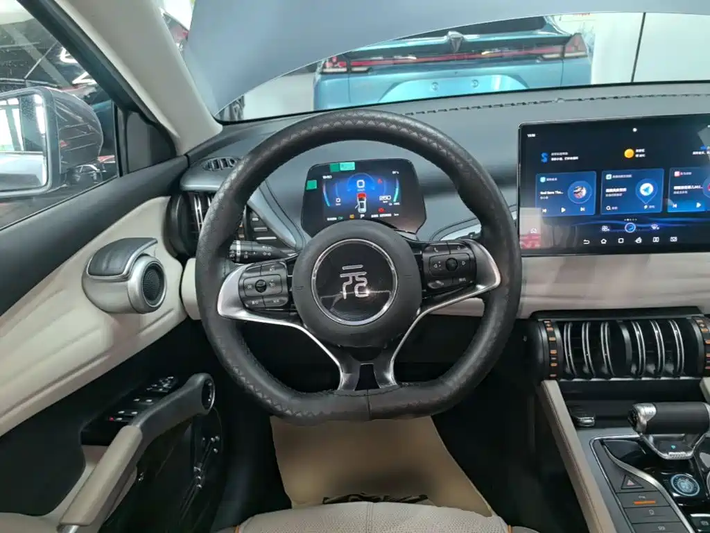 BYD Yuan Plus — миниатюра 11
