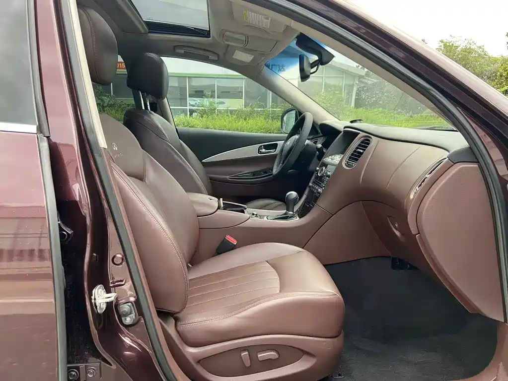 Infiniti QX50 (Import) — миниатюра 12