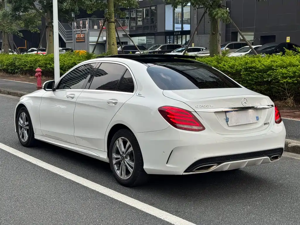 Mercedes-Benz C-Class — миниатюра 7