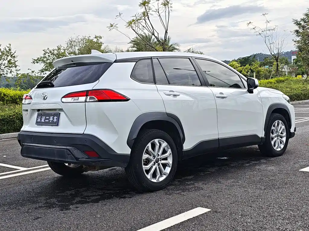 Toyota Frontlander — миниатюра 6