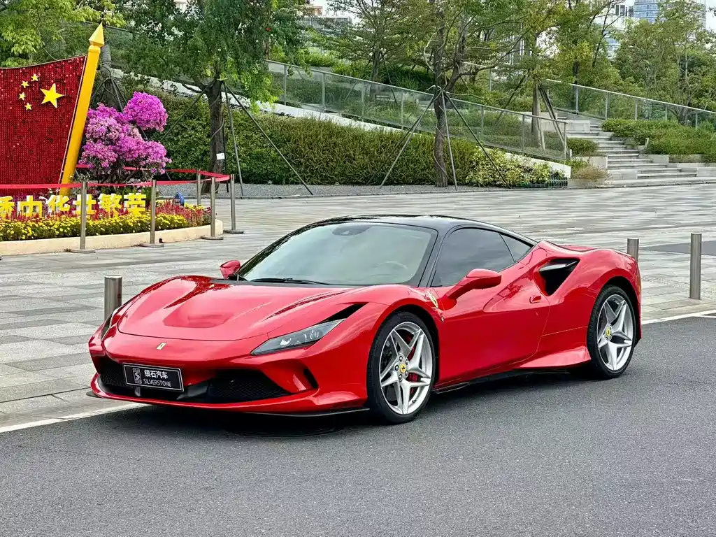 Ferrari F8 2021