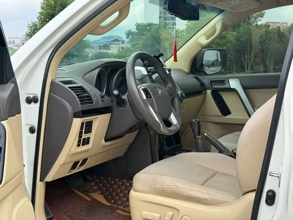 Toyota Prado (Import) — миниатюра 4