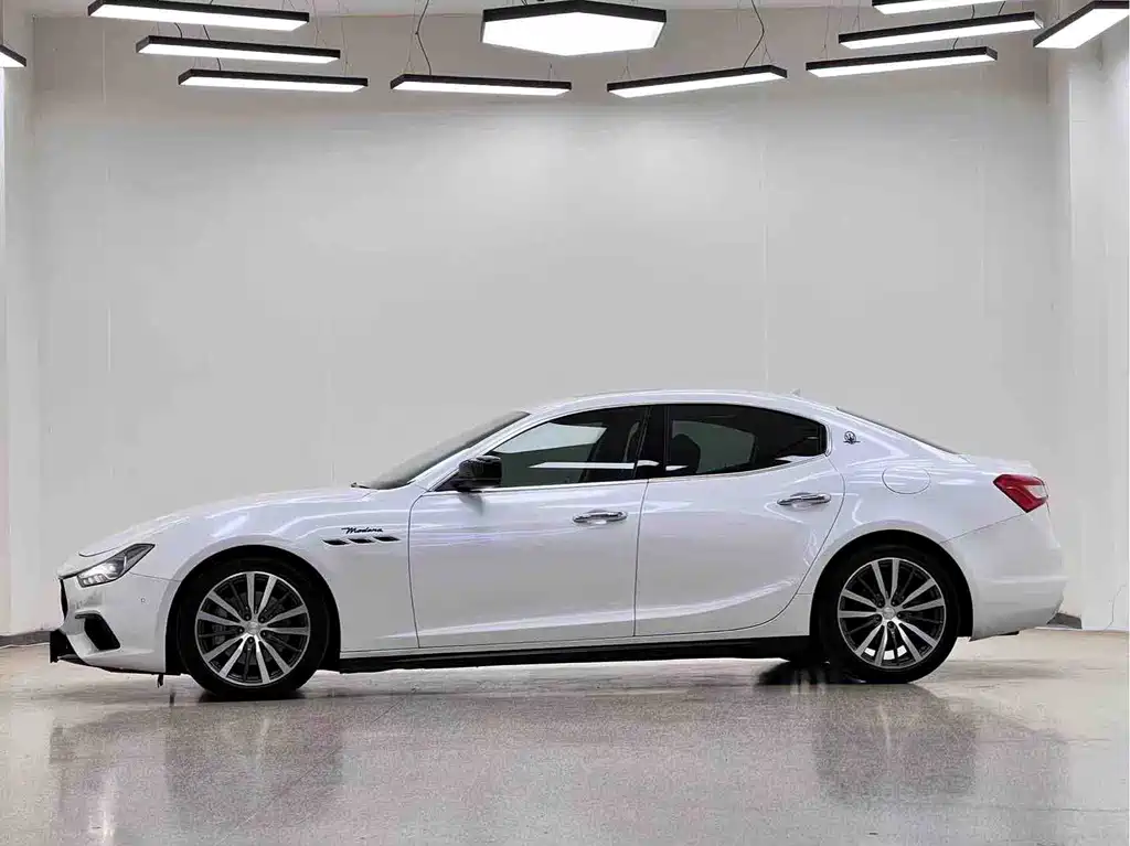 Maserati Ghibli — миниатюра 4