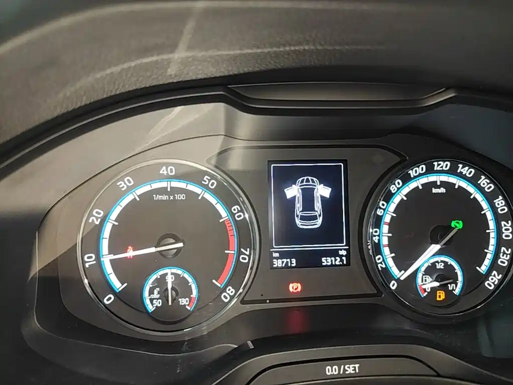 Skoda Karoq — миниатюра 12
