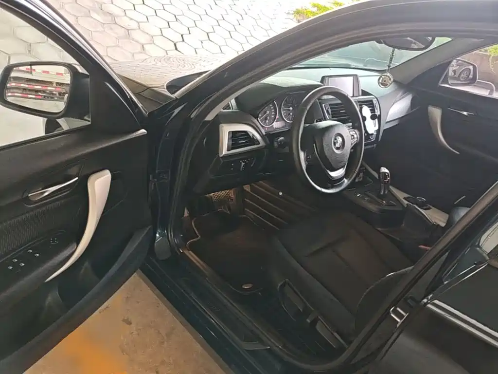 BMW 1 Series (Import) — миниатюра 16