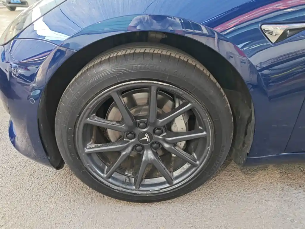 Tesla Model 3 — миниатюра 23