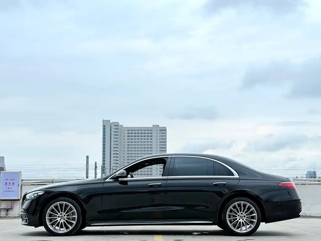 Mercedes-Benz S-Class — миниатюра 12
