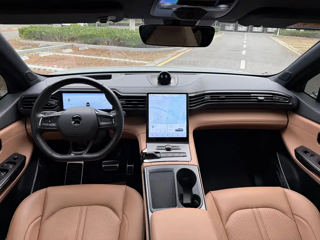 NIO ES6 — миниатюра 10