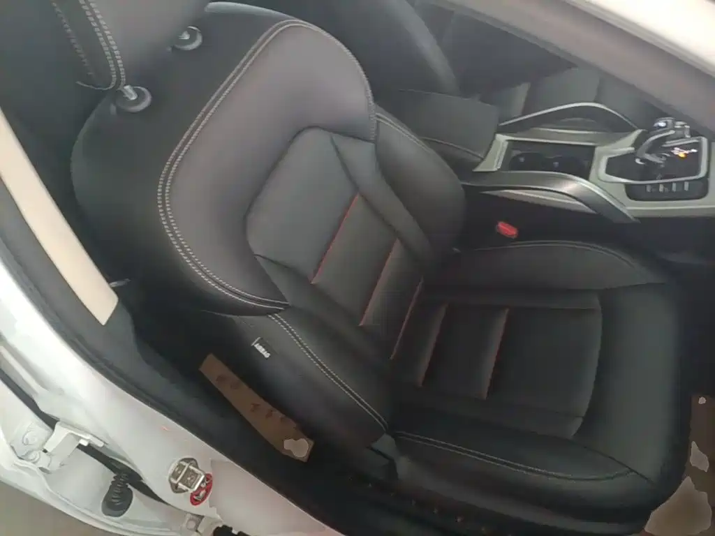 Geely Boyue — миниатюра 25