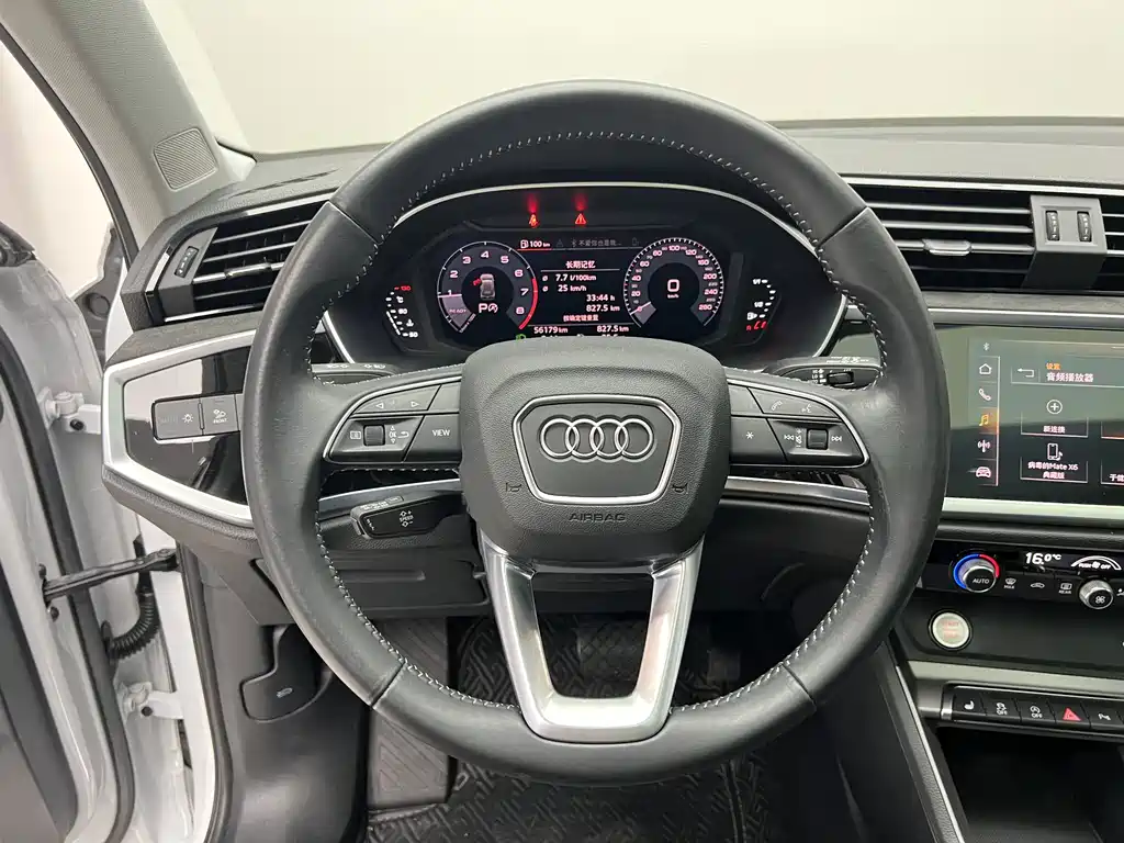 Audi Q3 — миниатюра 11
