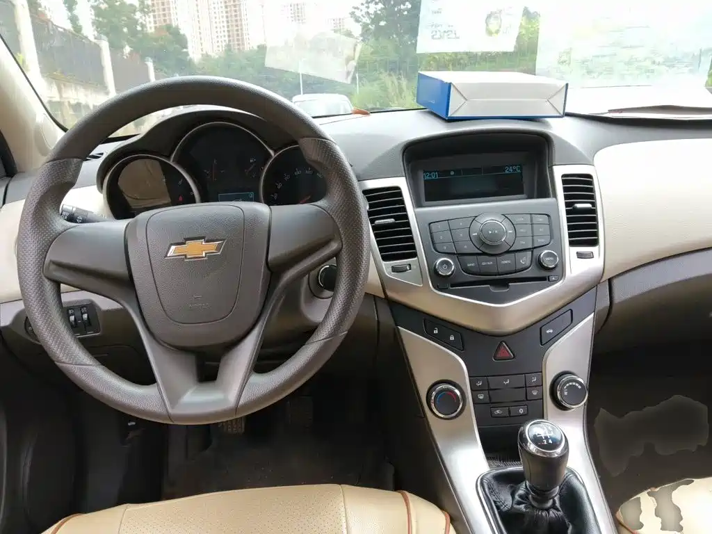 Chevrolet Cruze — миниатюра 10