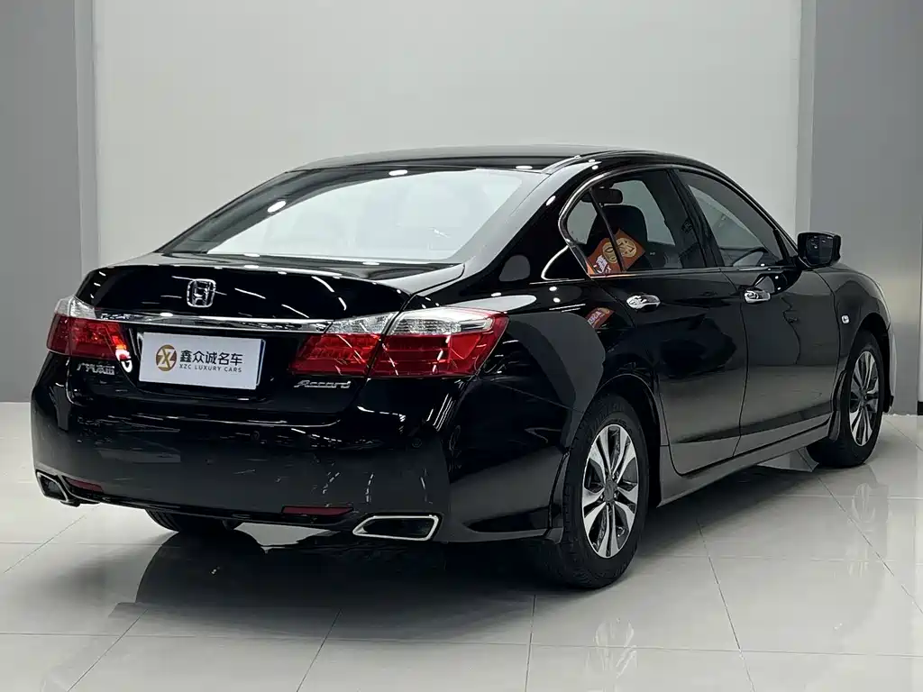 Honda Accord — миниатюра 14
