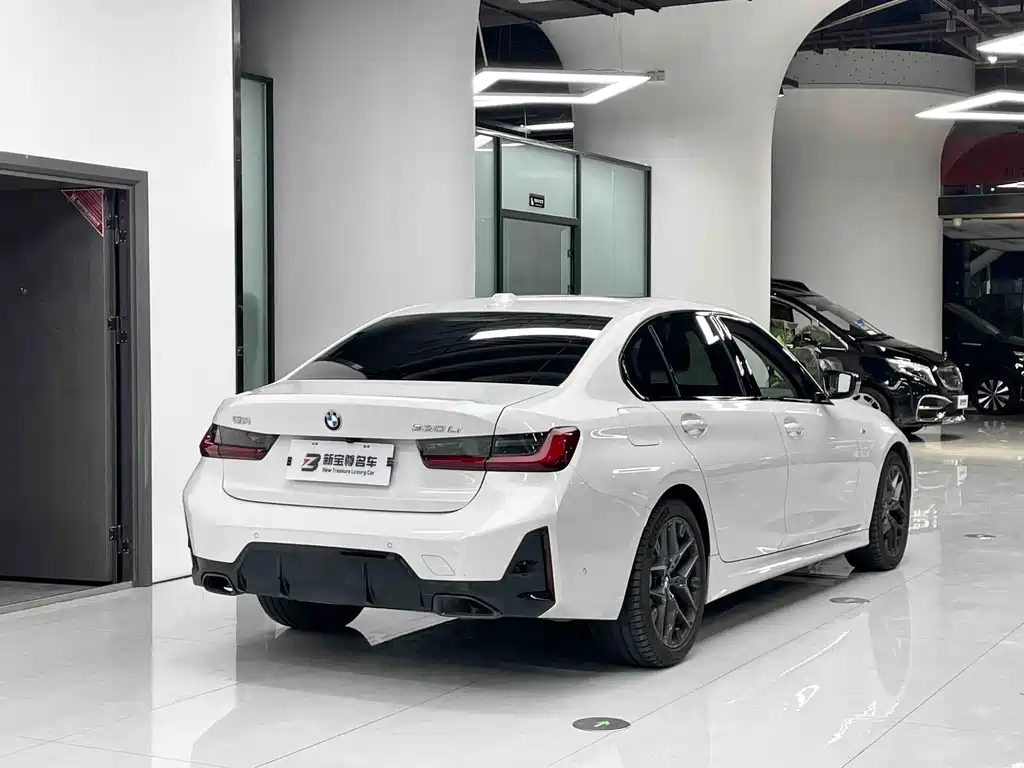 BMW 3 Series — миниатюра 13