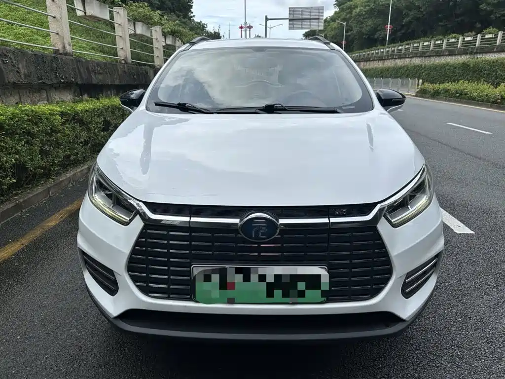 BYD Yuan EV — миниатюра 2