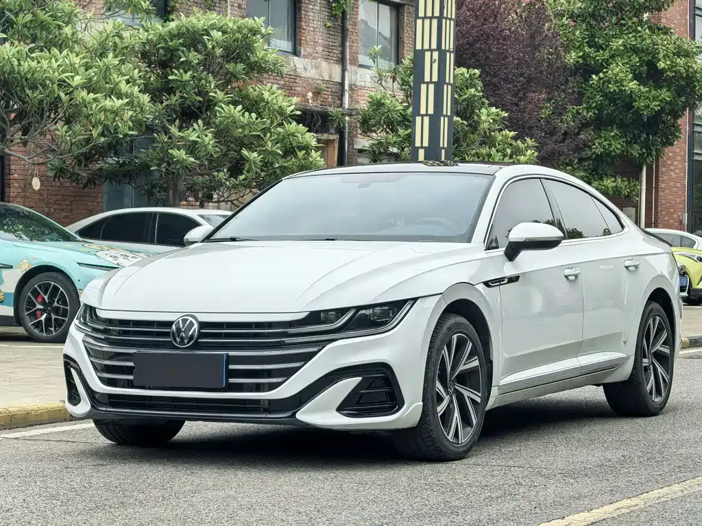 Volkswagen CC 2025