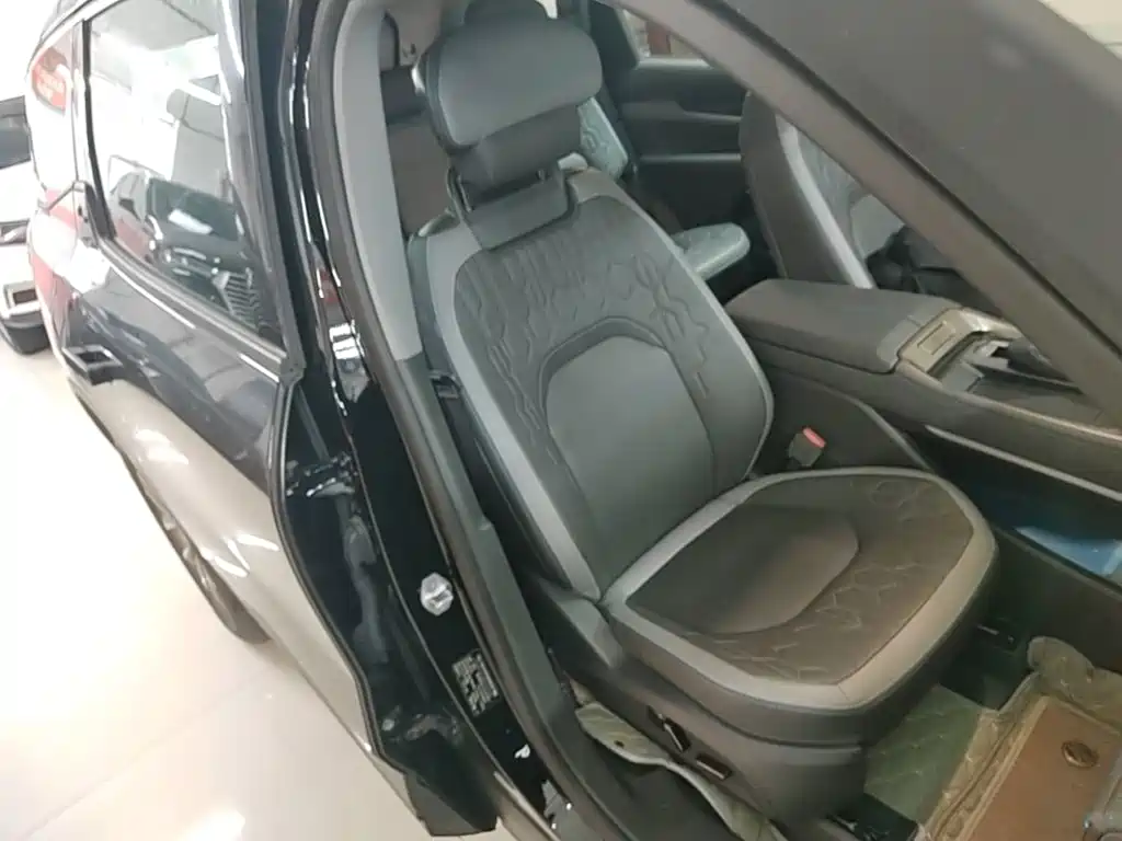 Ford Edge — миниатюра 25