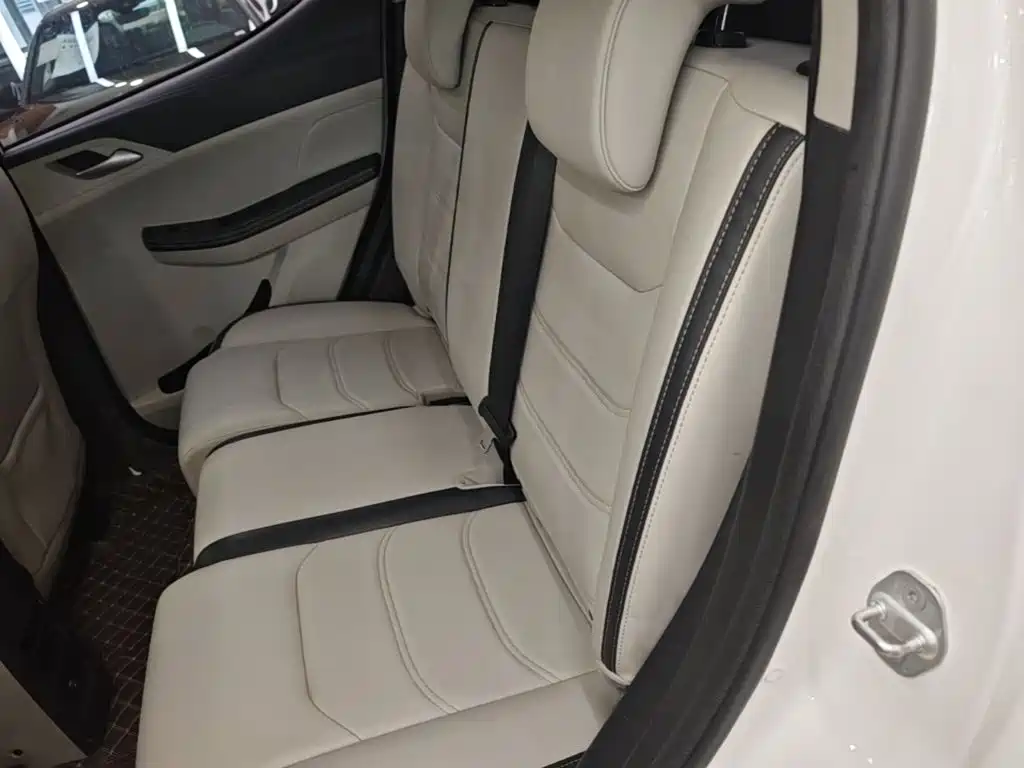 BYD Yuan Pro — миниатюра 17