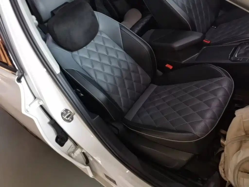 Volkswagen Sagitar — миниатюра 25