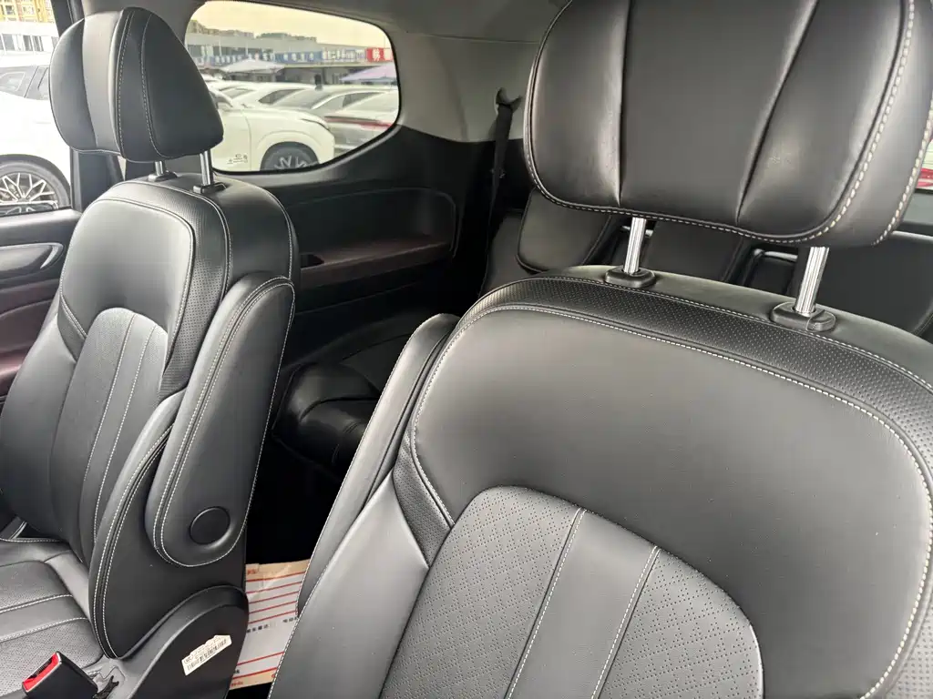 GAC Motor Trumpchi M6 — миниатюра 10