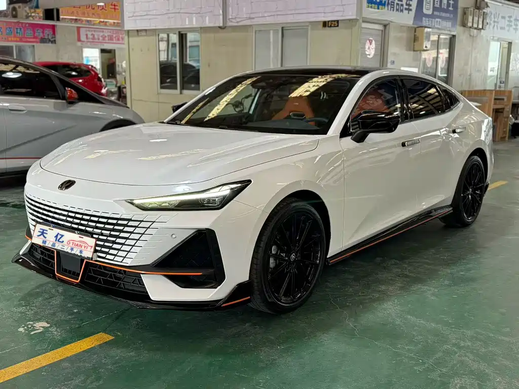 Changan UNI-V