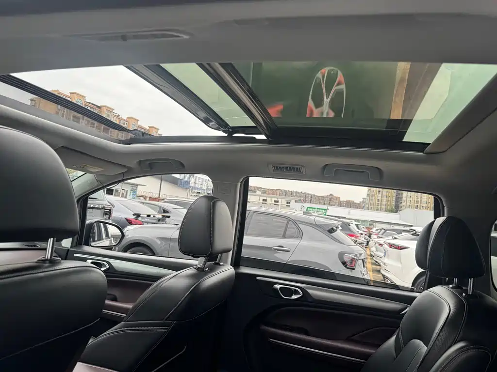GAC Motor Trumpchi M6 — миниатюра 9