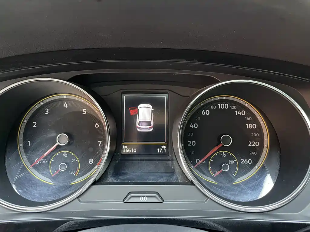 Volkswagen Tiguan L — миниатюра 15