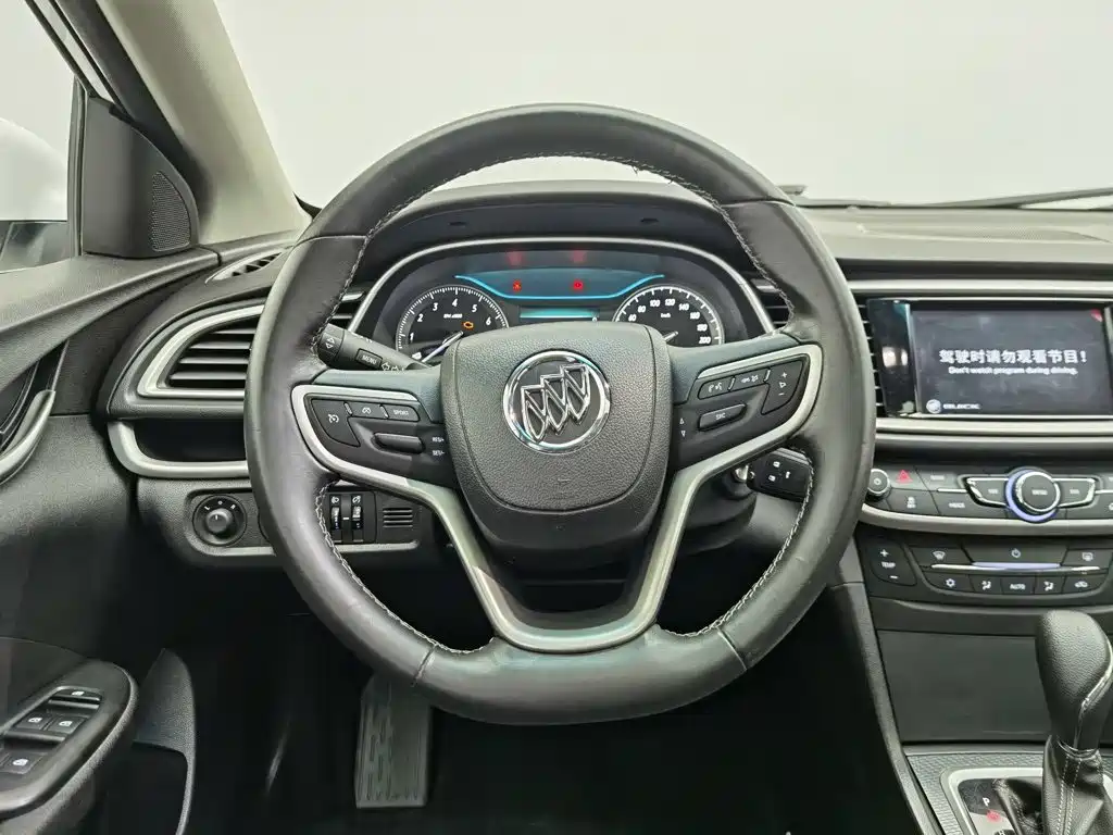 Buick Excelle — миниатюра 11