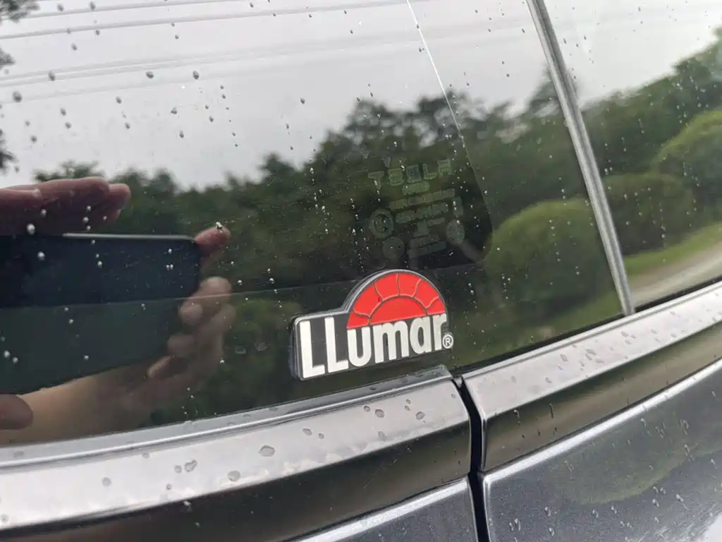 Tesla Model 3 — миниатюра 21