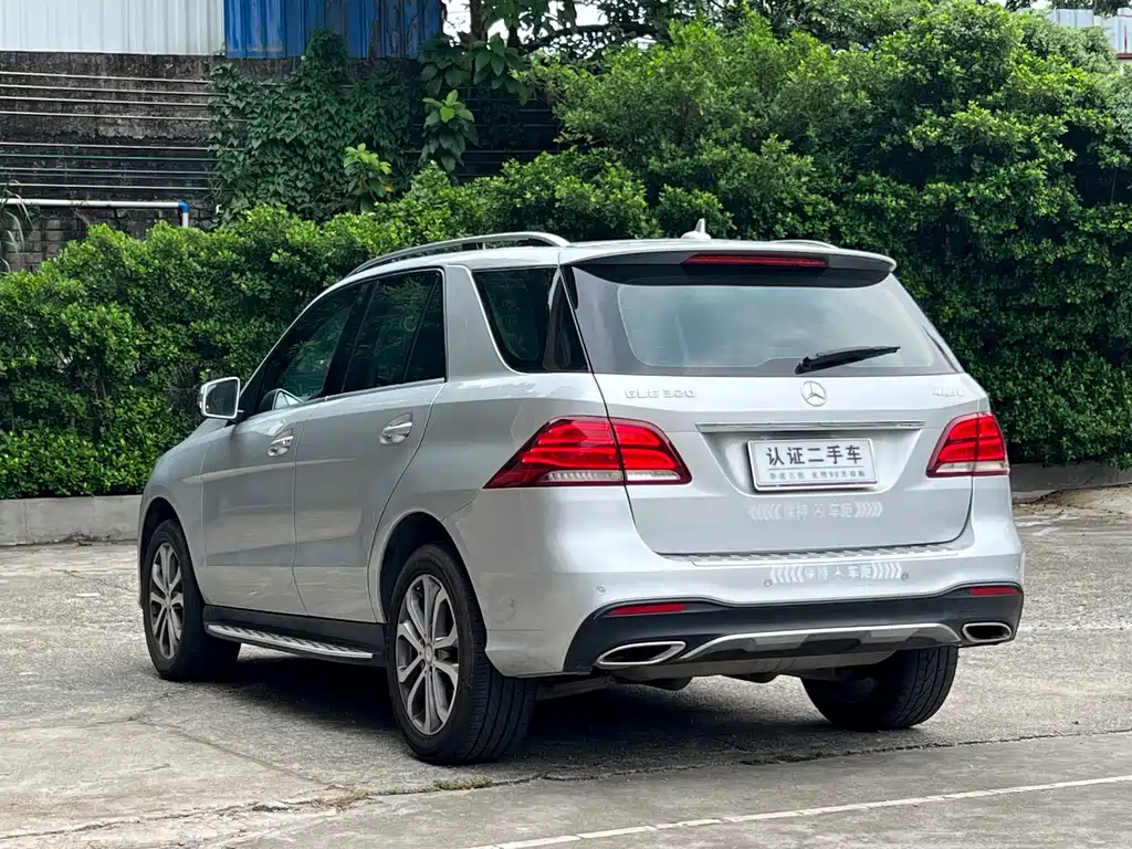 Mercedes-Benz GLE (Import) — миниатюра 10