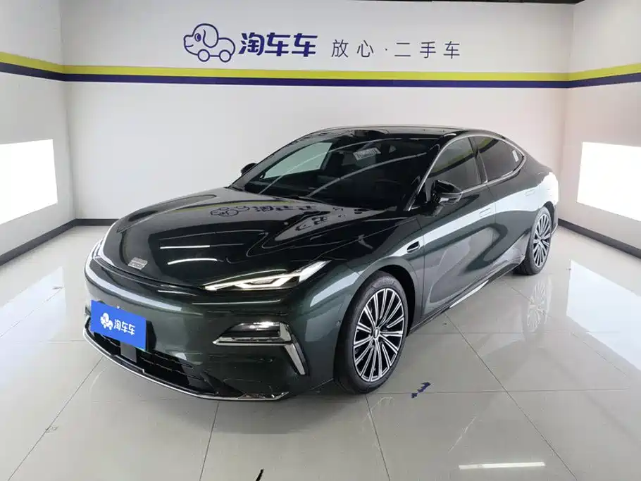 Geely Galaxy Galaxy 8 8 2025 130km EM-P
