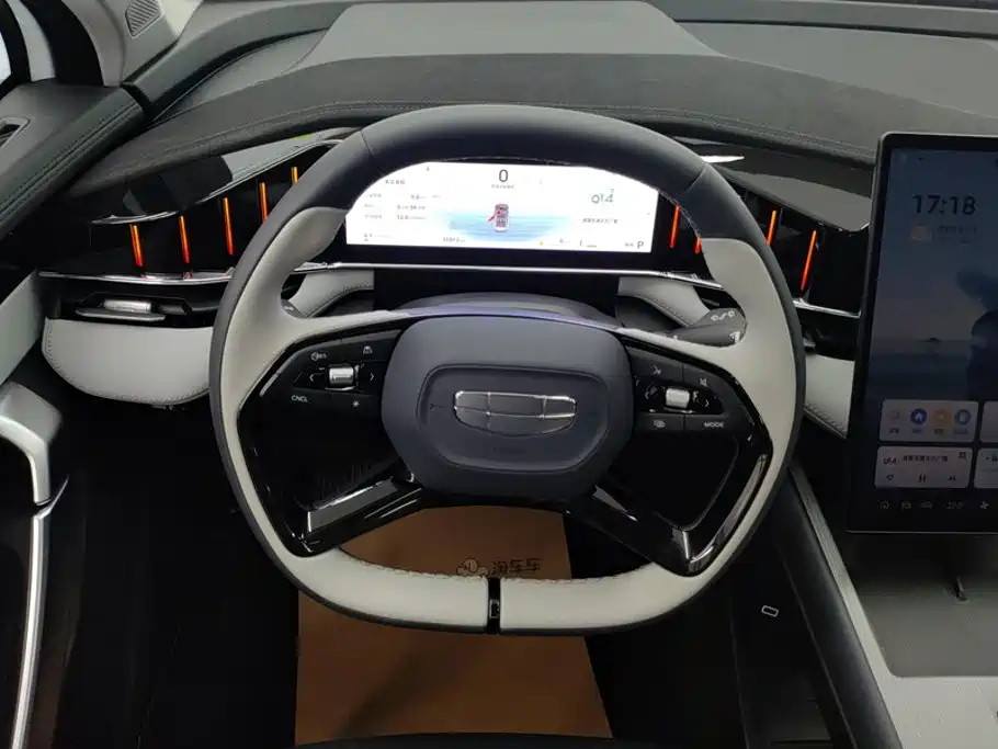 Geely Boyue L — миниатюра 15