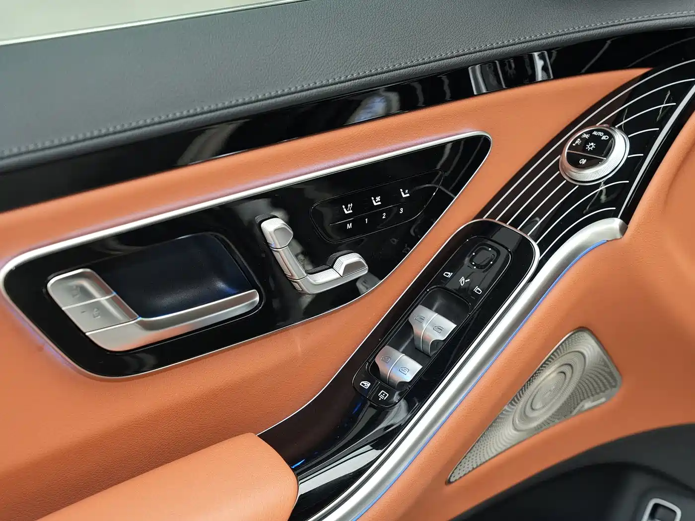 Mercedes-Benz S-class id 4546047 из Китая 14