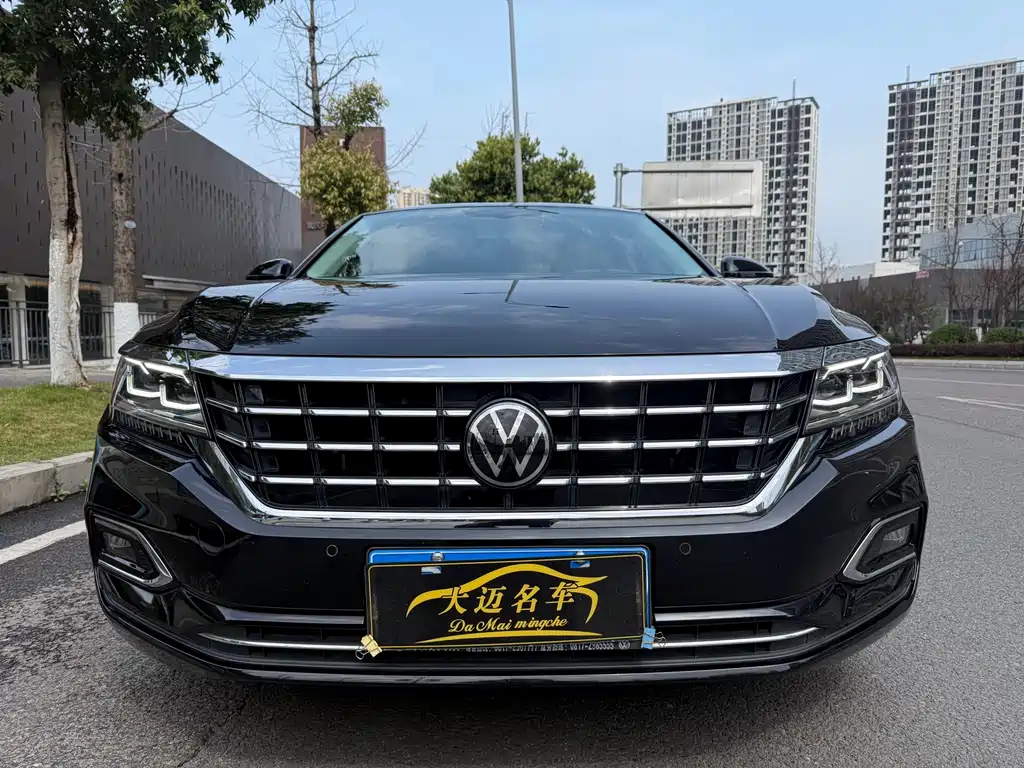 Volkswagen Passat 2020 330TSI Luxury VI
