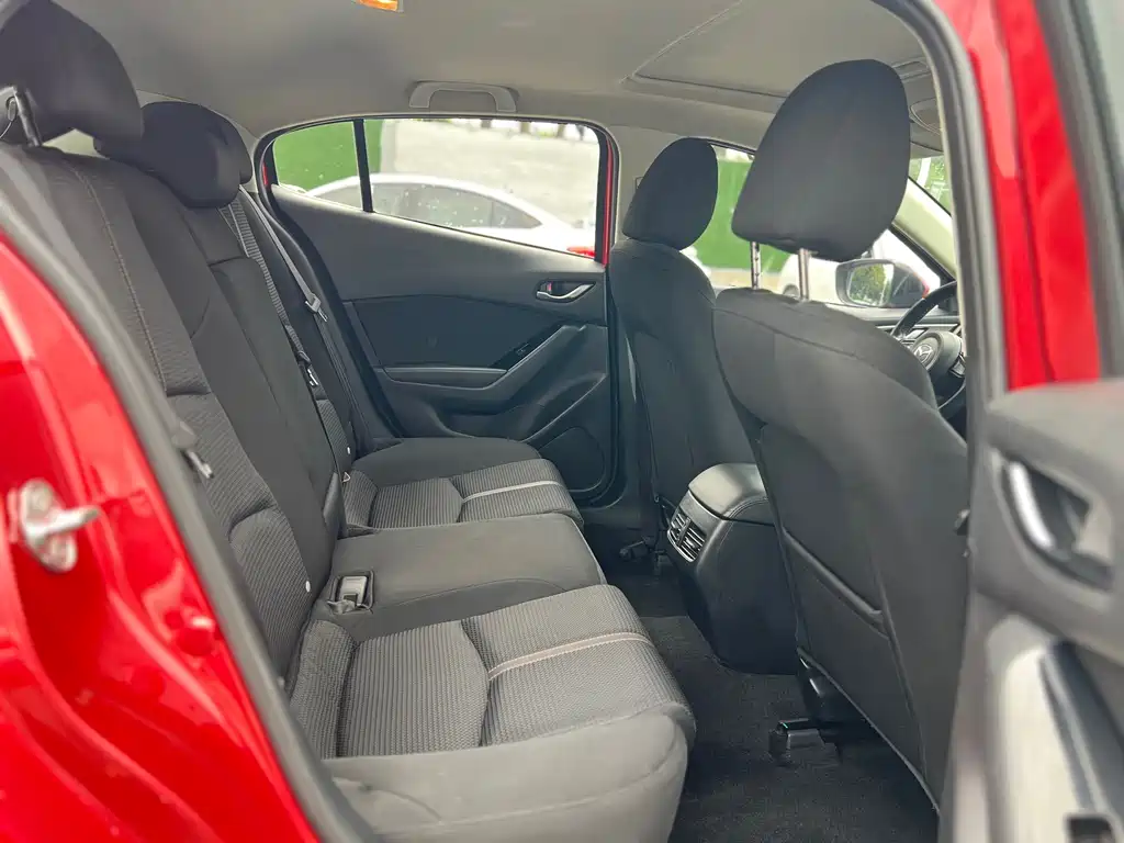 Mazda 3 Axela — миниатюра 10