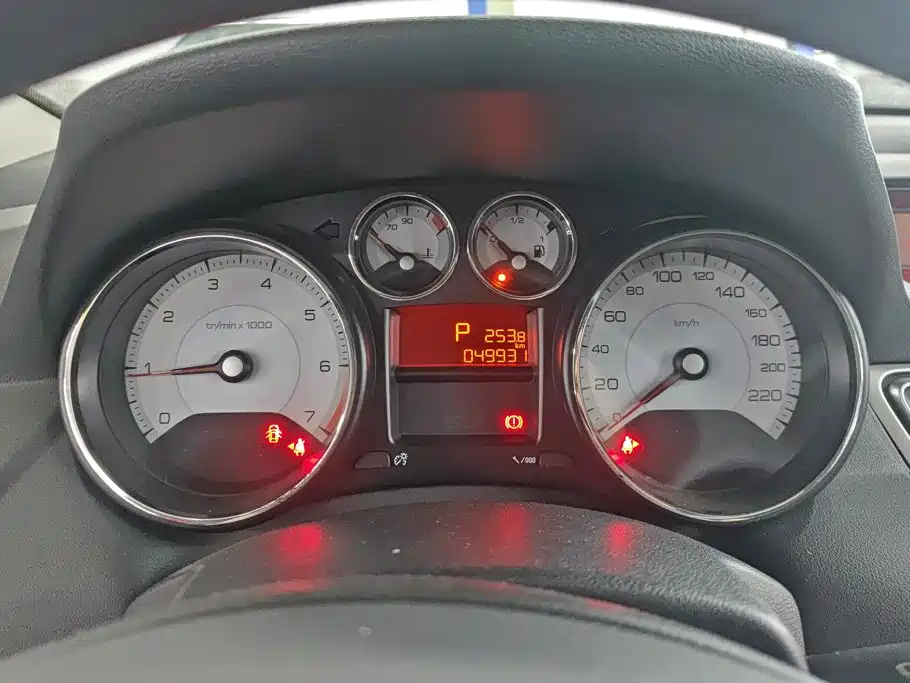 Peugeot 308 — миниатюра 14
