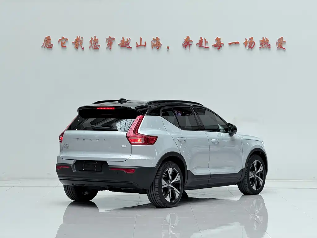 Volvo XC40 NEV — миниатюра 5